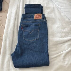 711 Levi's Women's Skinny Jeans - Dark Blue